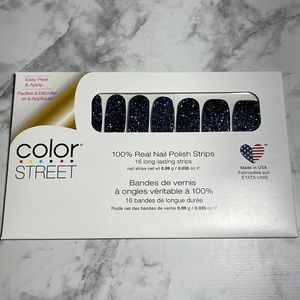Color Street Holidaze Nail Strips NWT
